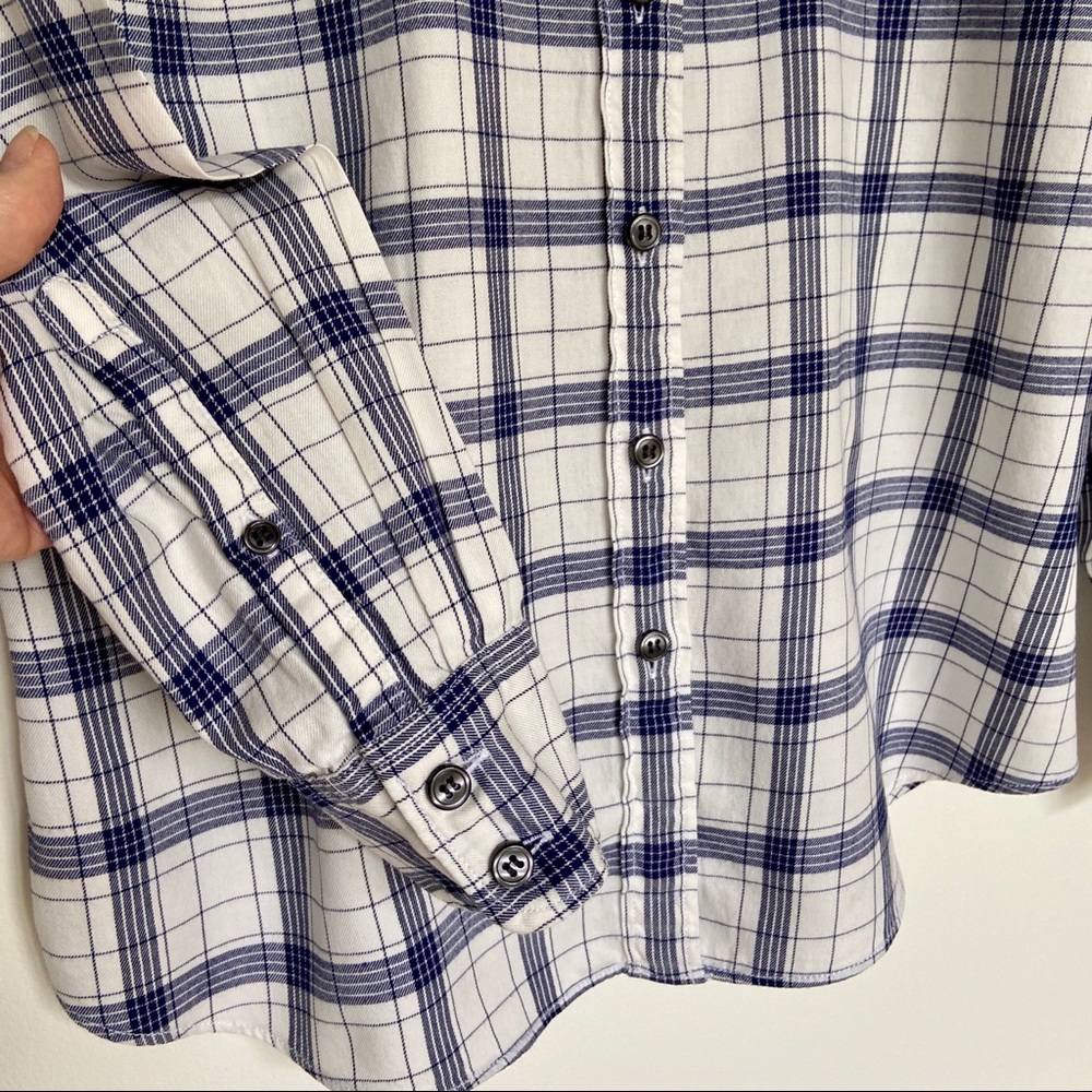 🌿J.Crew button down - Picture 5 of 8